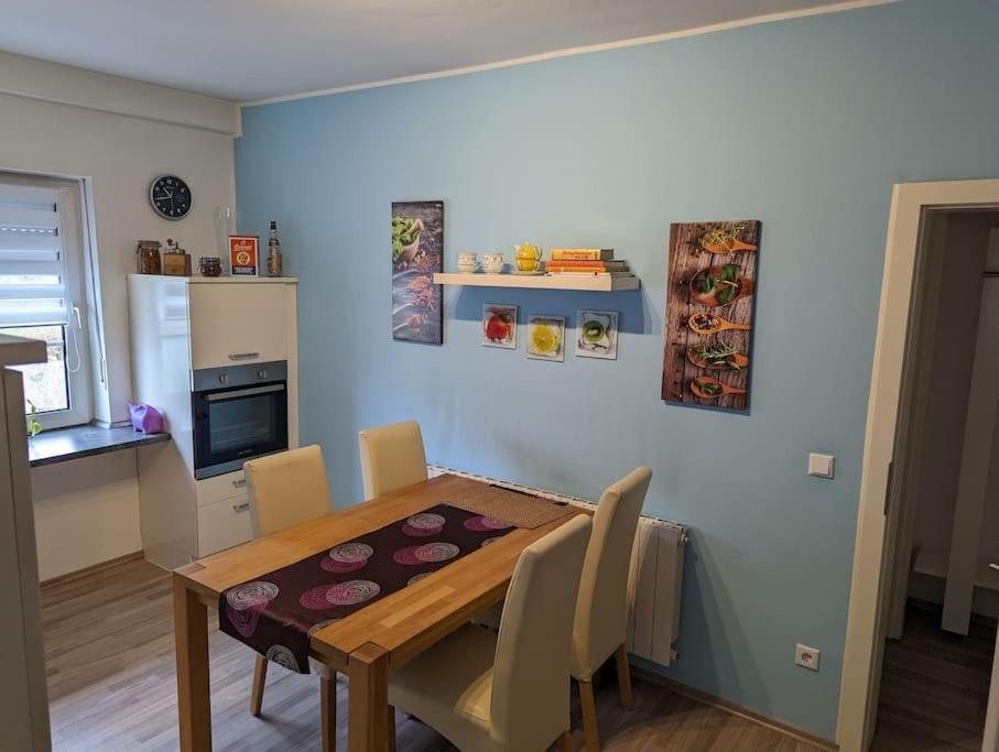 Ferienwohnung Philippi - Moselblick Mit Grosser Dachterrasse, 75 Qm, Hunde Willkommen Mehring (Rhineland-Palatinate) Exterior foto